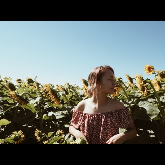 Flowered Blouse - Picture 2 of 2